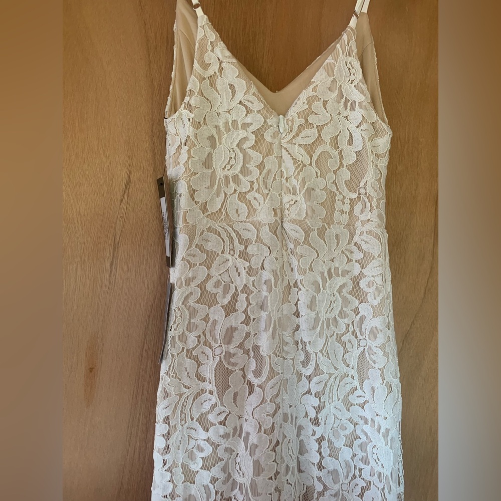 Flynn White Lace Maxi Dress | XS, NWT | Wedding, Bridal, Boho, Floral, Mermaid - Picture 11 of 15